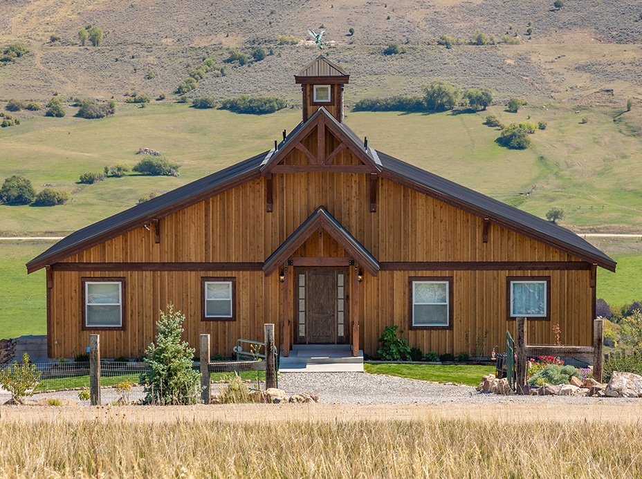 Idaho Hillside Barn Home