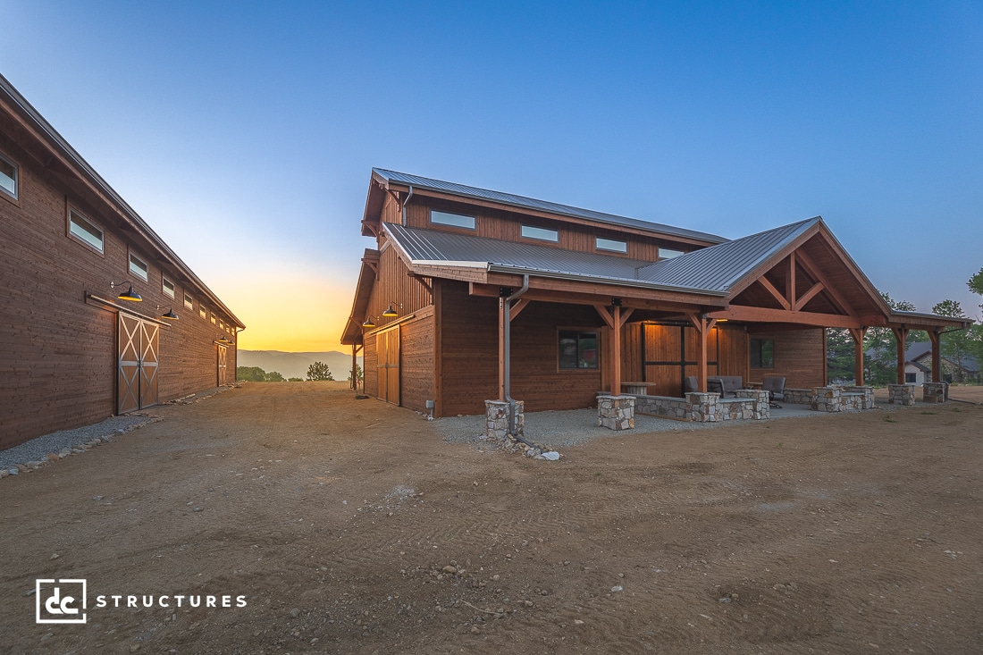 Buena Vista Horse Barn