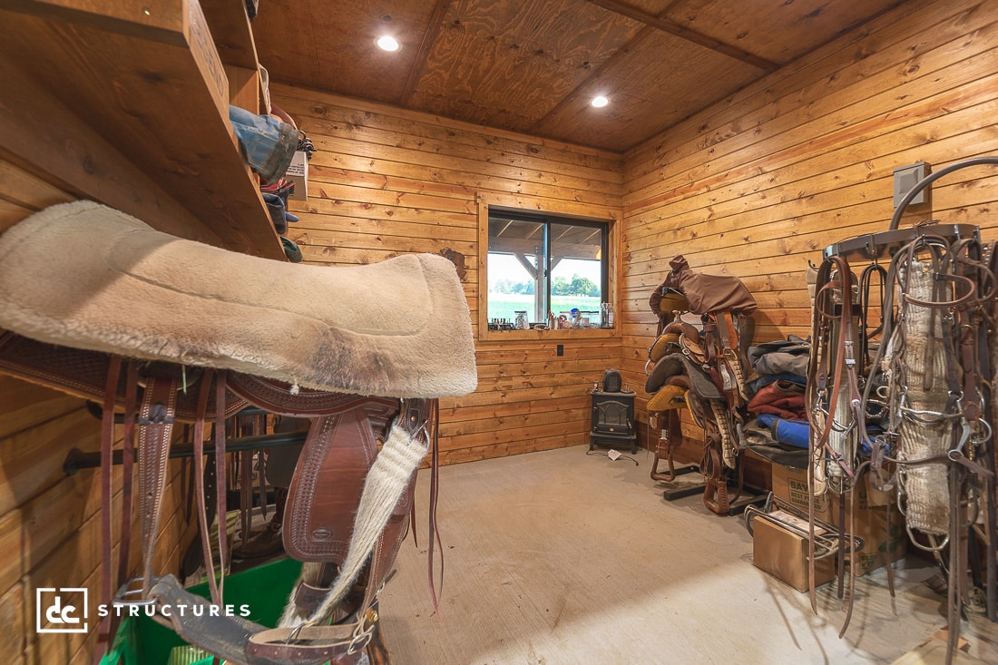 Buena Vista Horse Barn