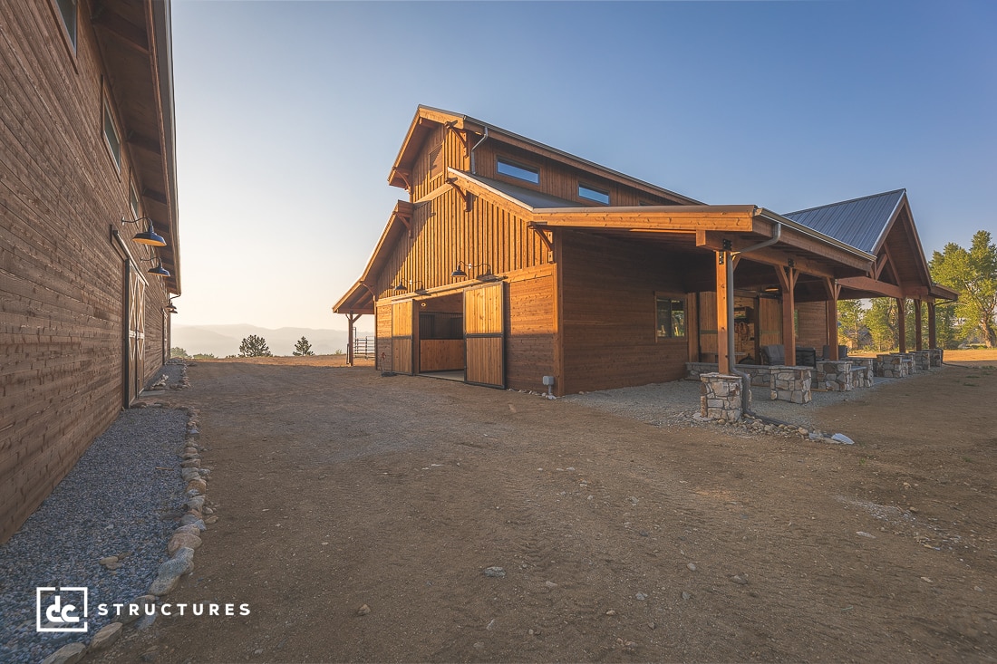 Buena Vista Horse Barn